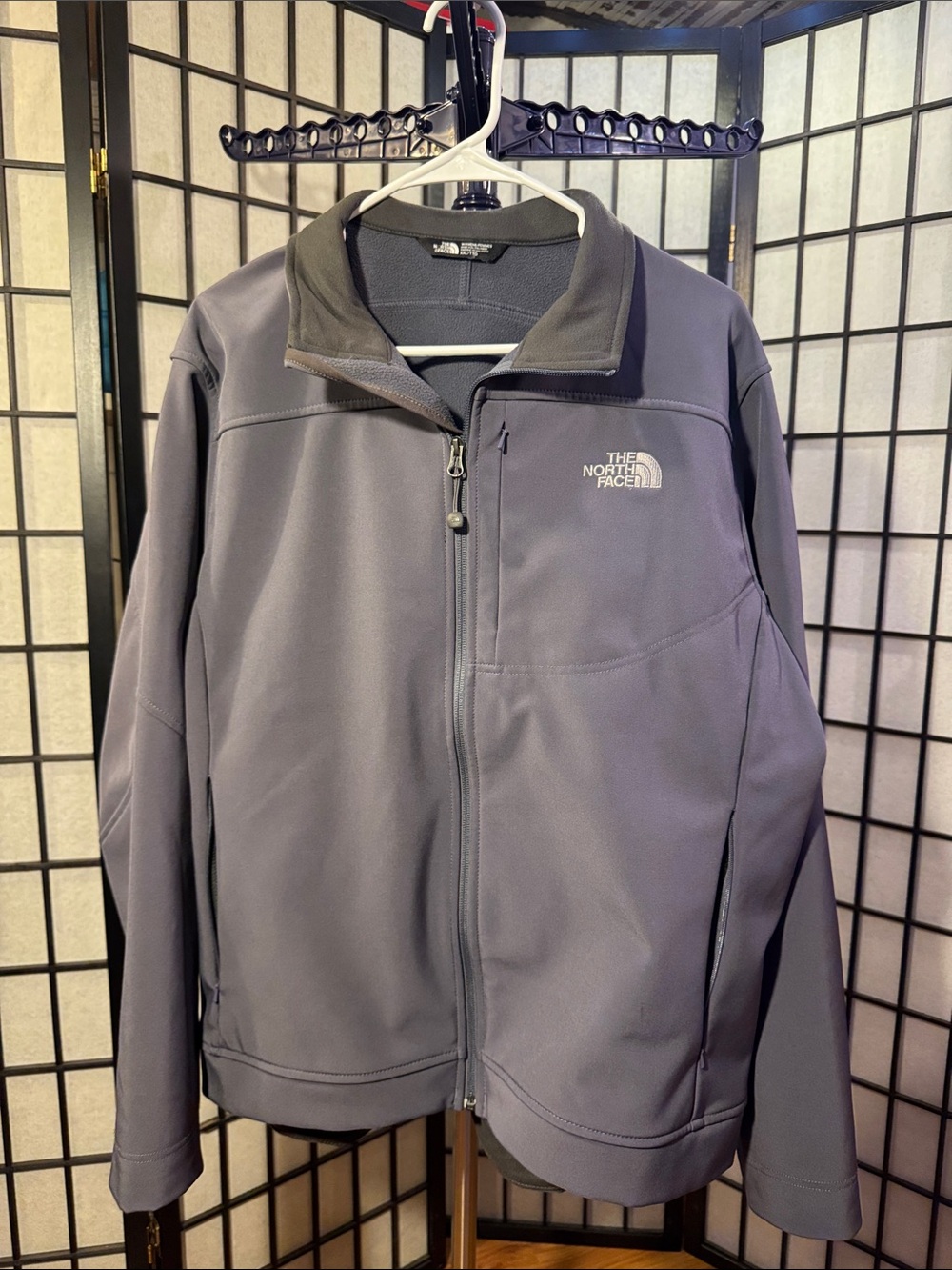 The North Face women’s Slate Gray/purple Full-Zip Softshell Jacket